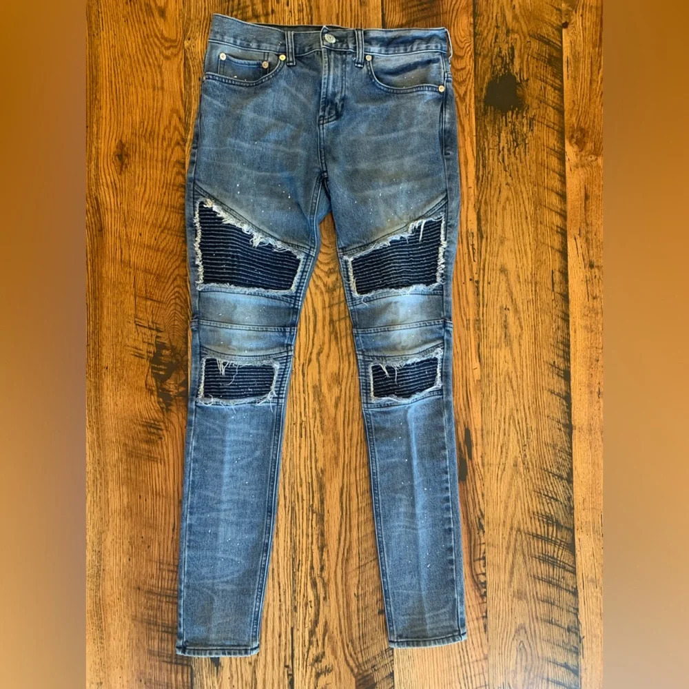 Stylish Blue Distressed Men Jeans